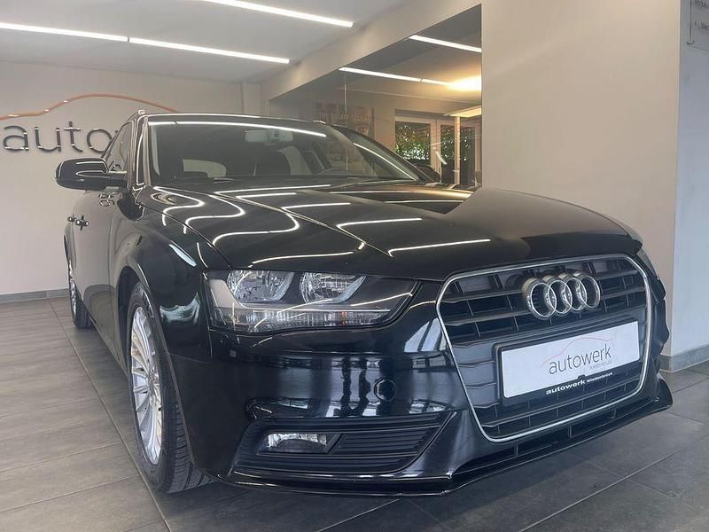 Schwarz Gebraucht 2015 Audi A4 Ambition Kombi | 13.299 € (Fairer Preis) - Bild 1/4