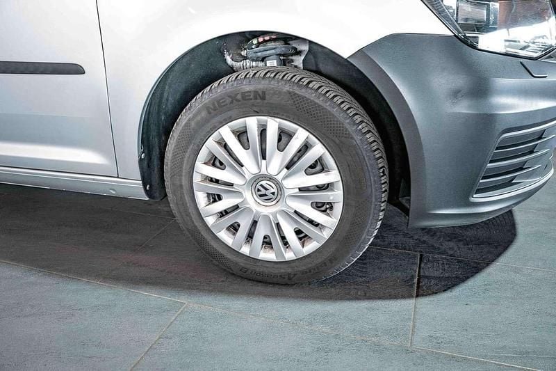 Gebraucht VW Caddy 102 PS (75 kW) 2019 Silber Van / Kleinbus