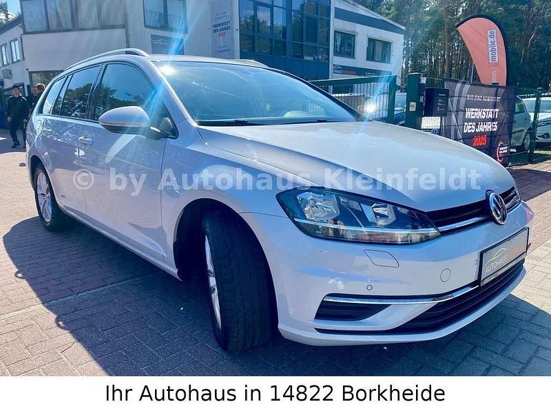 Second-hand VW Golf VII Comfortline 150 CP (110 kW) 2017 Argintiu Break