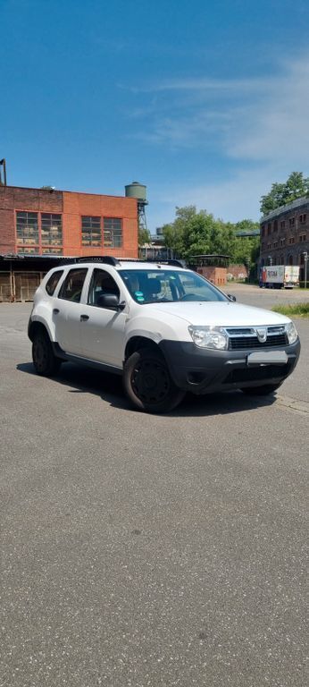 Weiß Gebraucht 2011 Dacia Duster SUV | 4.300 € (Guter Preis) - Bild 1/4