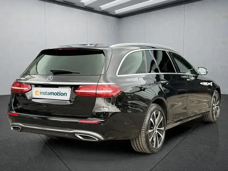 Gebraucht Mercedes E300 211 PS (155 kW) 2021 Andere Kombi