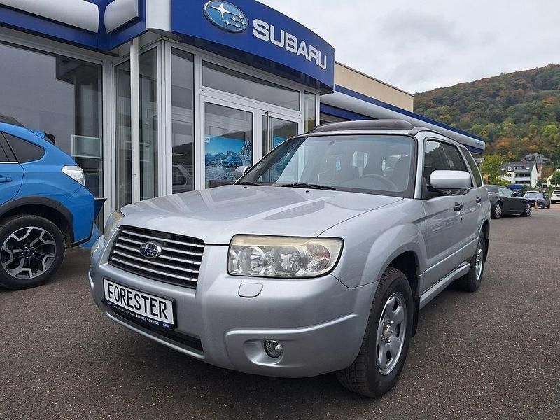 Silber Gebraucht 2006 Subaru Forester Comfort SUV | 3.490 € - Bild 1/4