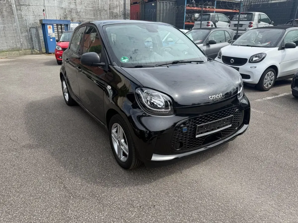 Gebraucht Smart ForFour Electric Drive 60 kW (82 PS) 2021 Schwarz Kleinwagen