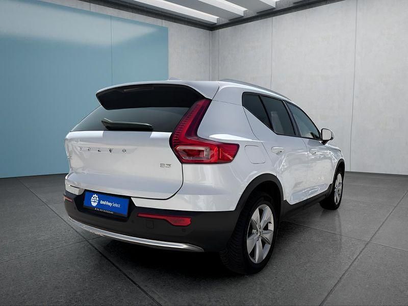 Gebraucht Volvo XC40 Core 163 PS (119 kW) 2024 Weiß SUV