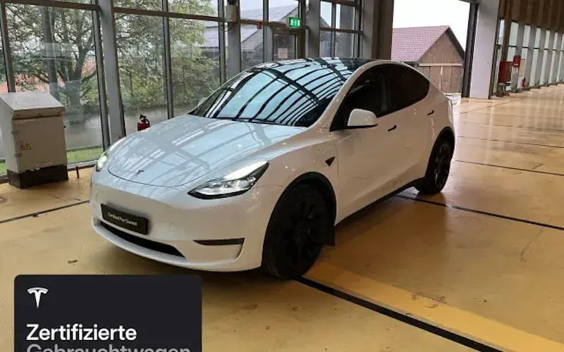 Used Tesla Model Y 273 kW (372 HP) 2023 White SUV