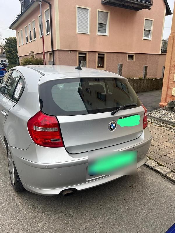 Usata BMW 116 122 CV (89 kW) 2010 Argento Utilitaria