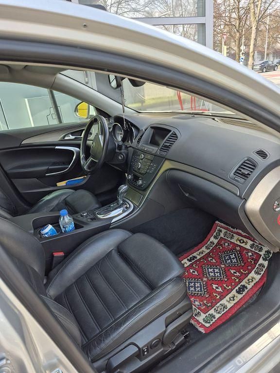 Gebraucht Opel Insignia Edition 131 PS (96 kW) 2011 Silber Limousine