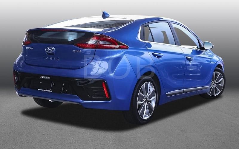Gebraucht Hyundai Ioniq Premium 141 PS (103 kW) 2017 Blau Kleinwagen