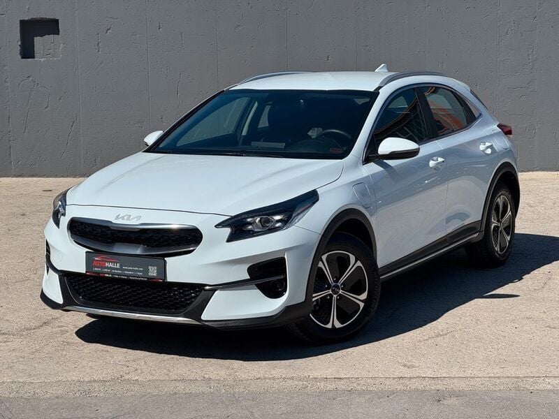 Weiß Gebraucht 2022 Kia XCeed Vision SUV | 20.990 € (Guter Preis) - Bild 1/4