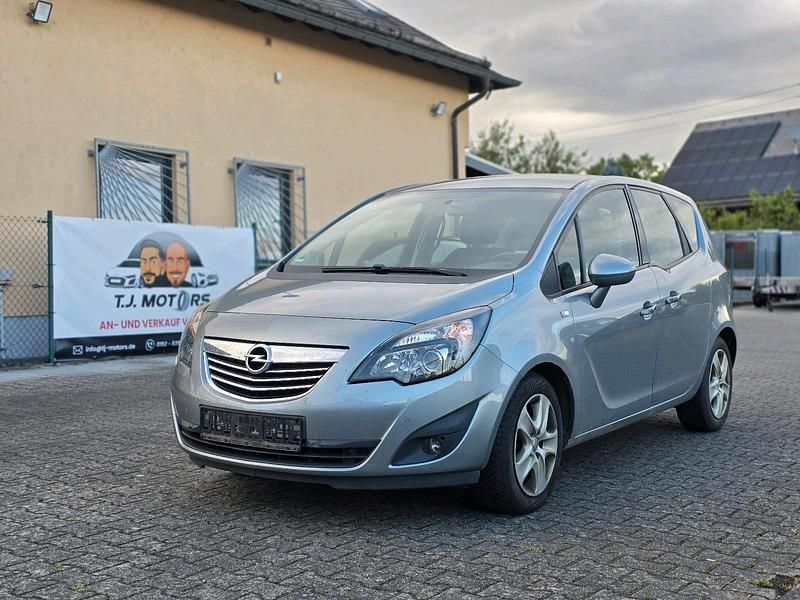 Silber Gebraucht 2011 Opel Meriva Van / Kleinbus | 1.999 € (Superpreis) - Bild 1/4