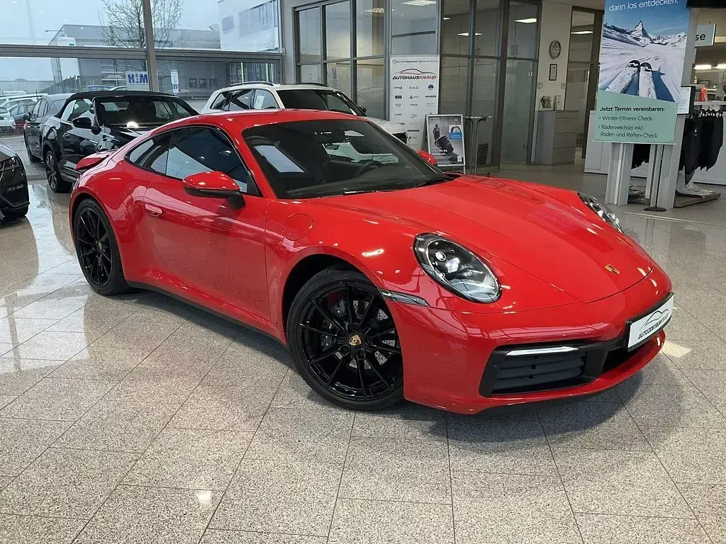 Gebraucht Porsche 911 Carrera 4 385 PS (283 kW) 2022 Rot Coupé