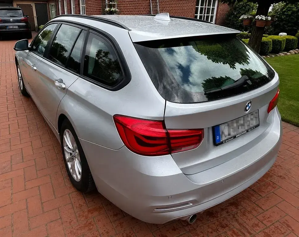 Gebraucht BMW 316 Advantage 116 PS (85 kW) 2016 Silber Kombi