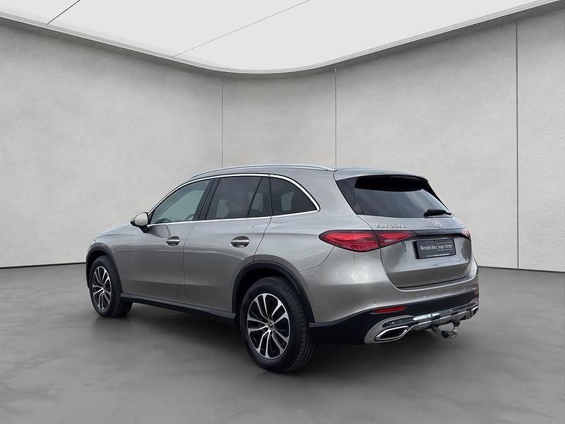 Gebraucht Mercedes GLC220 Advanced 197 PS (144 kW) 2023 Silber SUV