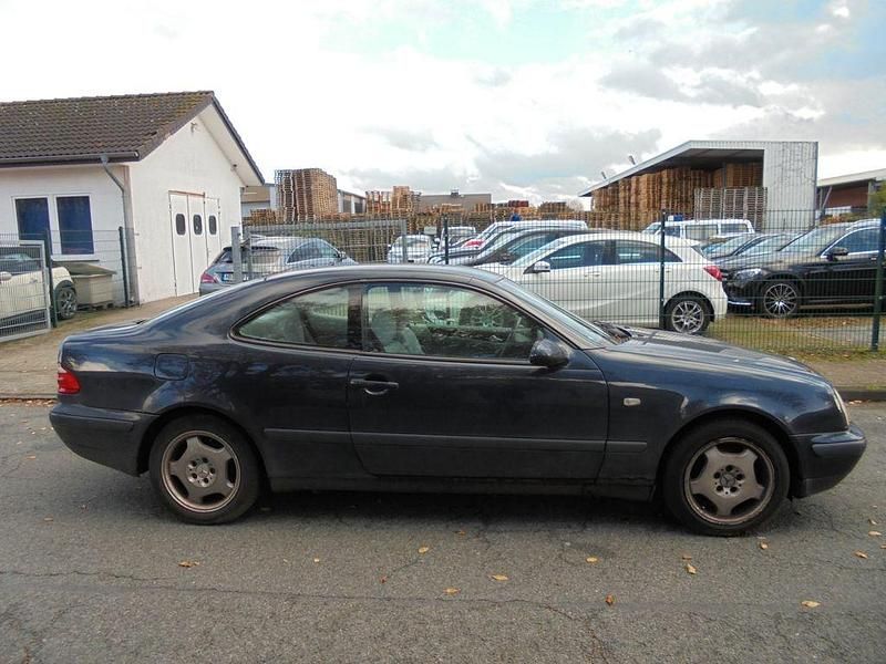 Gebraucht Mercedes CLK200 136 PS (100 kW) 1997
