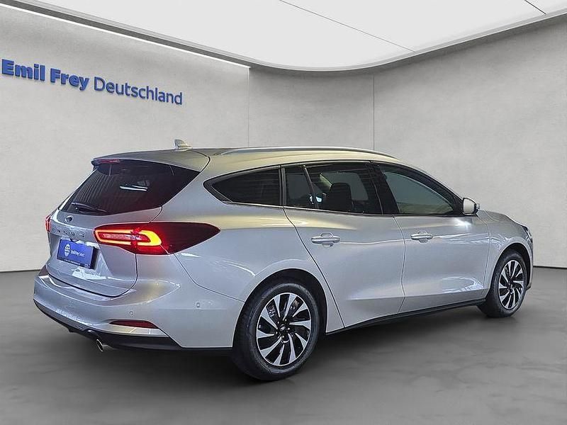 Gebraucht Ford Focus Titanium 116 PS (85 kW) 2025 Silber Kombi