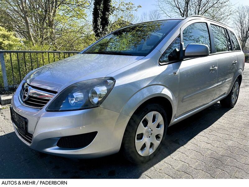 Silber Gebraucht 2014 Opel Zafira Family Van / Kleinbus | 4.999 € (Guter Preis) - Bild 1/4