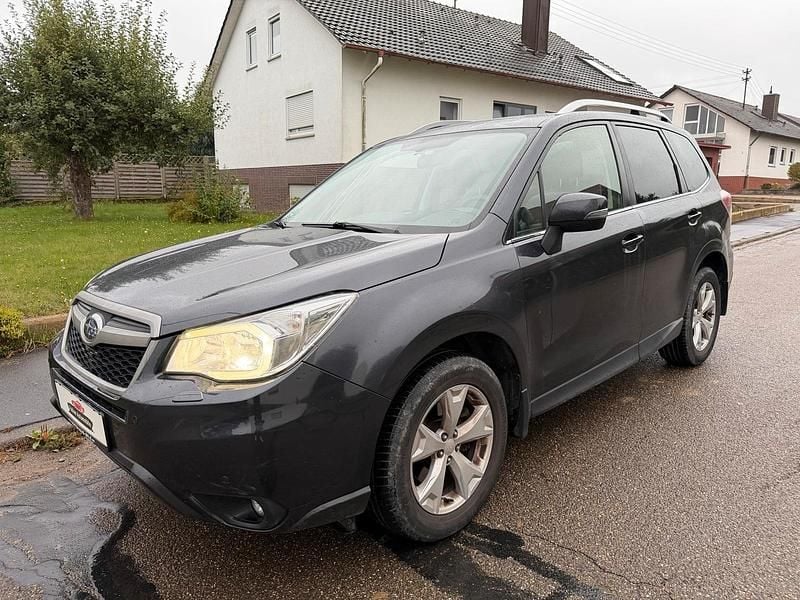 Grau Gebraucht 2015 Subaru Forester SUV | 5.999 € (Superpreis) - Bild 1/4