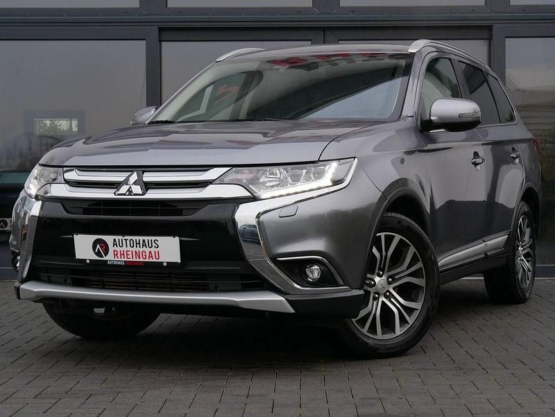 Silber Gebraucht 2018 Mitsubishi Outlander Top SUV | 19.900 € (Fairer Preis) - Bild 1/4