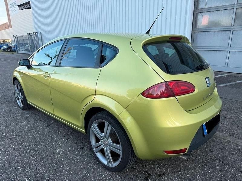 Second-hand Seat Leon FR 170 CP (125 kW) 2008 Galben Hatchback