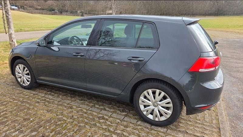 Gebraucht VW Golf VII LOUNGE 150 PS (110 kW) 2015 Grau Limousine