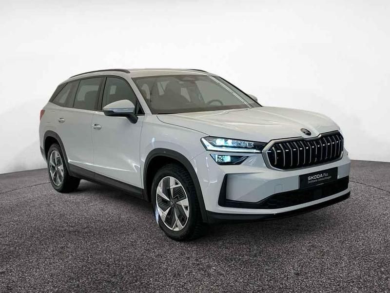 Gebraucht Skoda Kodiaq Selection 193 PS (141 kW) 2025 Moonweiss metallic SUV