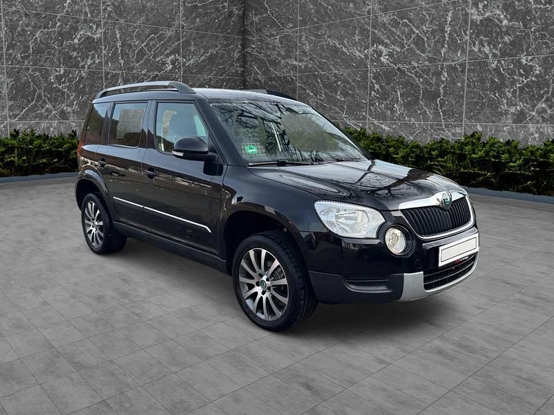 Schwarz Gebraucht 2013 Skoda Yeti Plus Edition SUV | 6.250 € (Superpreis) - Bild 1/4