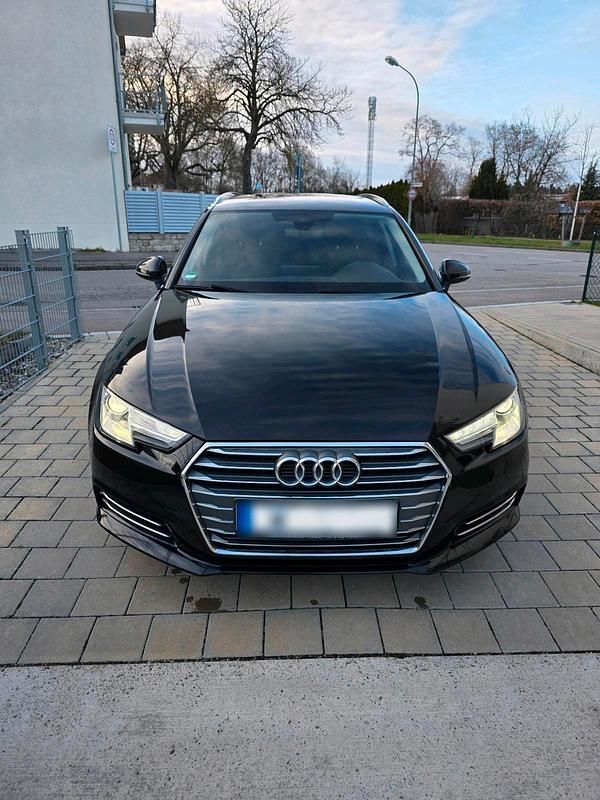Gebraucht Audi A4 190 PS (139 kW) 2018 Schwarz Kombi