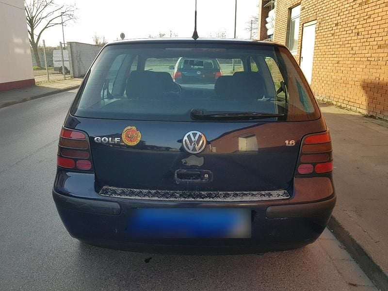 Gebraucht VW Golf IV 101 PS (74 kW) 2001 Limousine