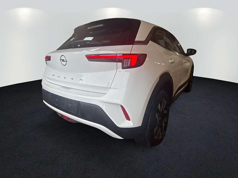 Gebraucht Opel Mokka Elegance 131 PS (96 kW) 2024 Weiss banquise (metallic) SUV