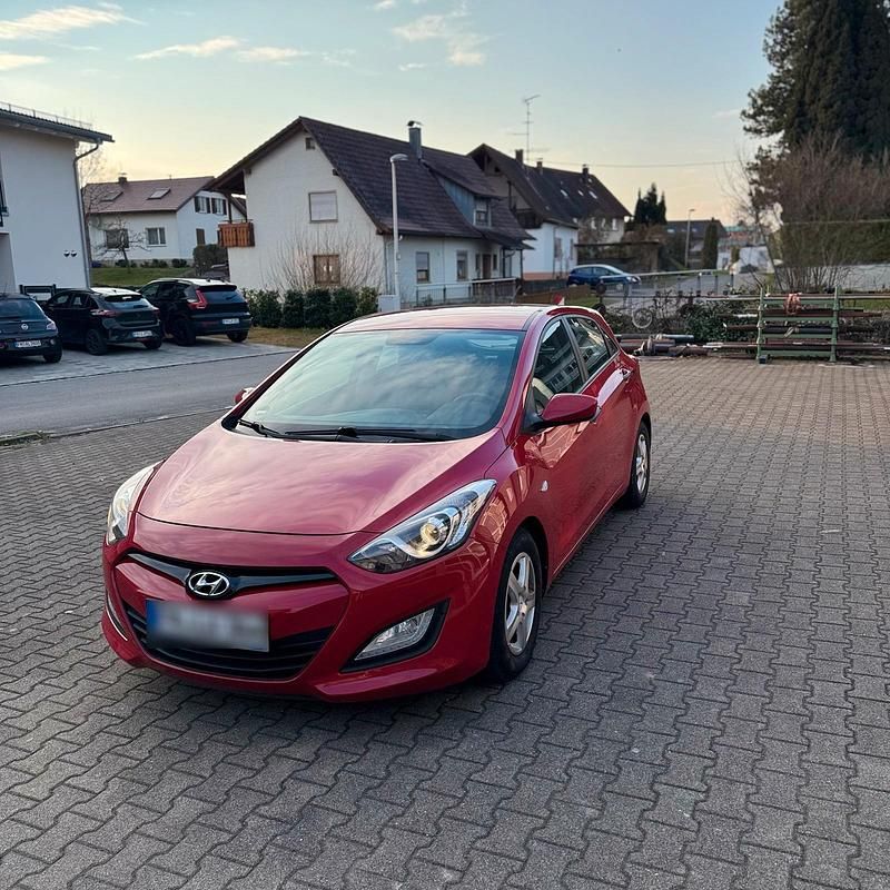 Gebraucht Hyundai i30 99 PS (72 kW) 2014 Limousine