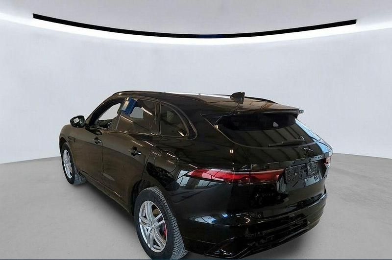 Second-hand Jaguar F-Pace S 404 CP (297 kW) 2022 Negru SUV