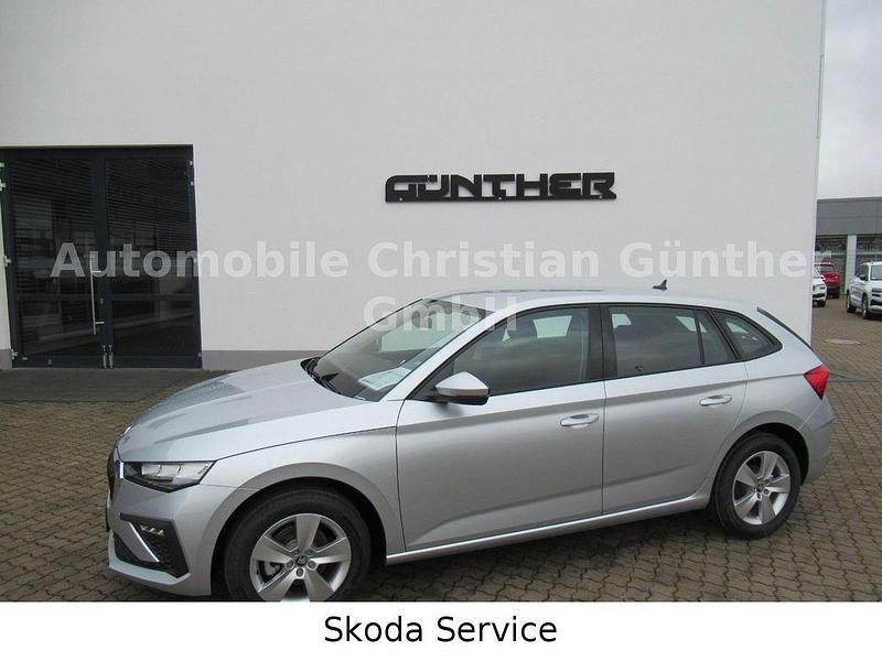 Neu Skoda Scala Selection 116 PS (85 kW) 2025 Silber Kleinwagen