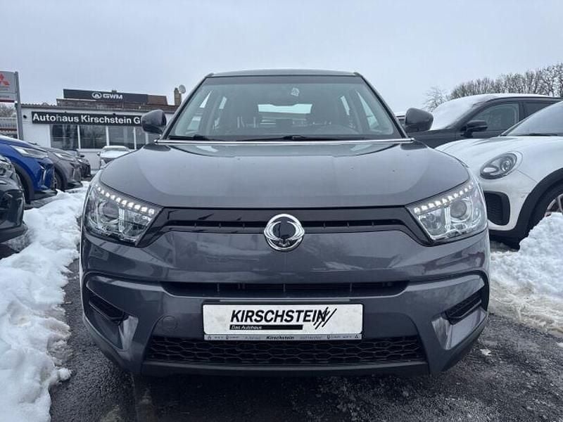 Gebraucht Ssangyong (KGM) Tivoli Crystal 128 PS (94 kW) 2015 Grau SUV