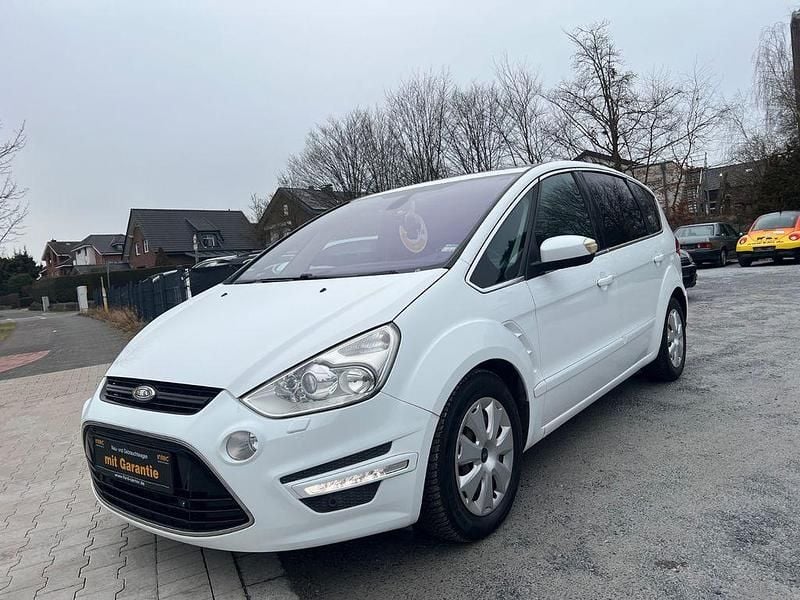 Gebraucht Ford S-MAX Titanium 160 PS (117 kW) 2011 Weiß Van / Kleinbus