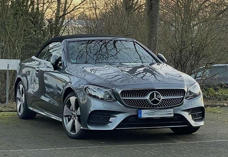Gebraucht Mercedes E400 AMG line 333 PS (244 kW) 2018 Grau Cabrio