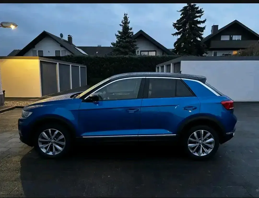 Gebraucht VW T-Roc 150 PS (110 kW) 2018 Blau SUV
