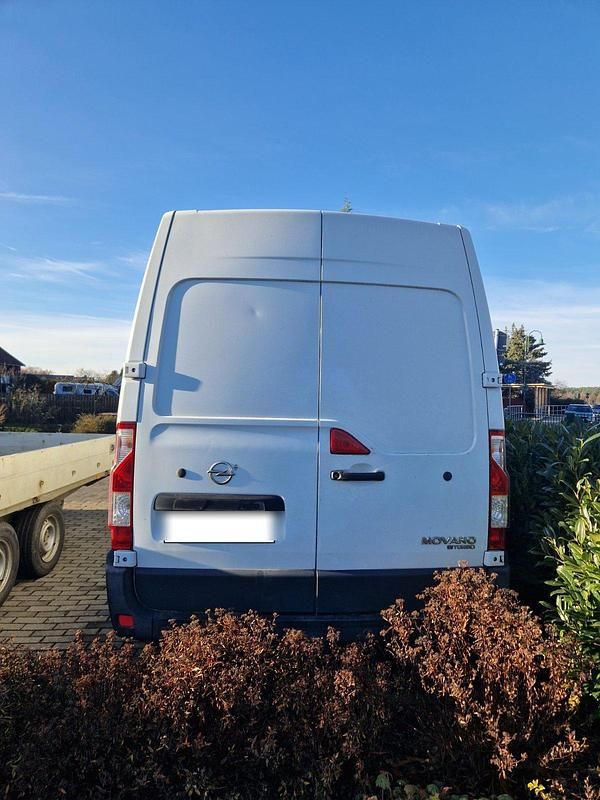 Gebraucht Opel Movano 163 PS (119 kW) 2015 Weiß Van / Kleinbus