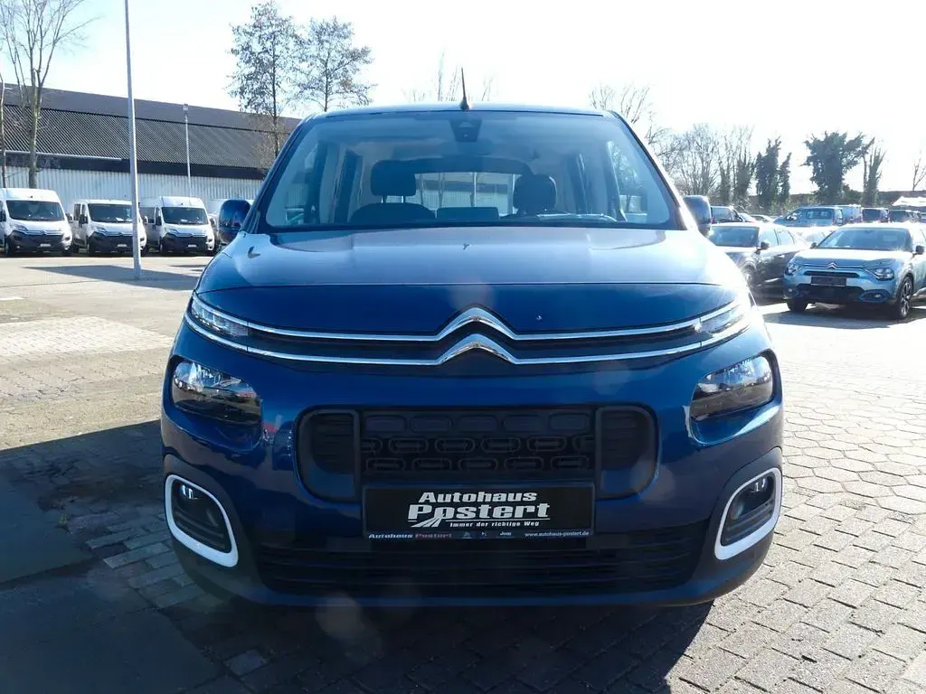 Gebraucht Citroën Berlingo Feel 102 PS (75 kW) 2021 Blau Van / Kleinbus