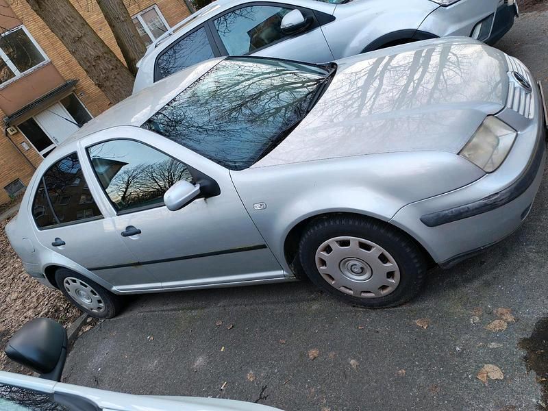 Gebraucht VW Bora 110 PS (80 kW) 2000 Silber Limousine