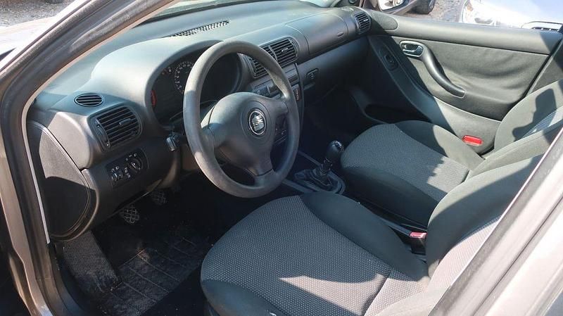 Gebraucht Seat Leon Stella 105 PS (77 kW) 2005 Grau Kleinwagen