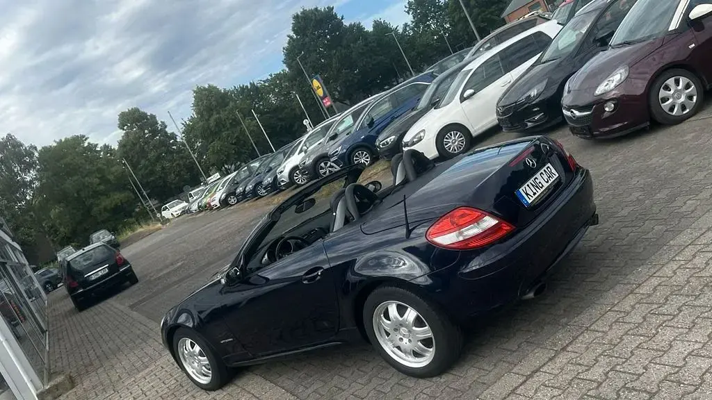 Gebraucht Mercedes SLK200 163 PS (119 kW) 2004 Tansanitblau Cabrio