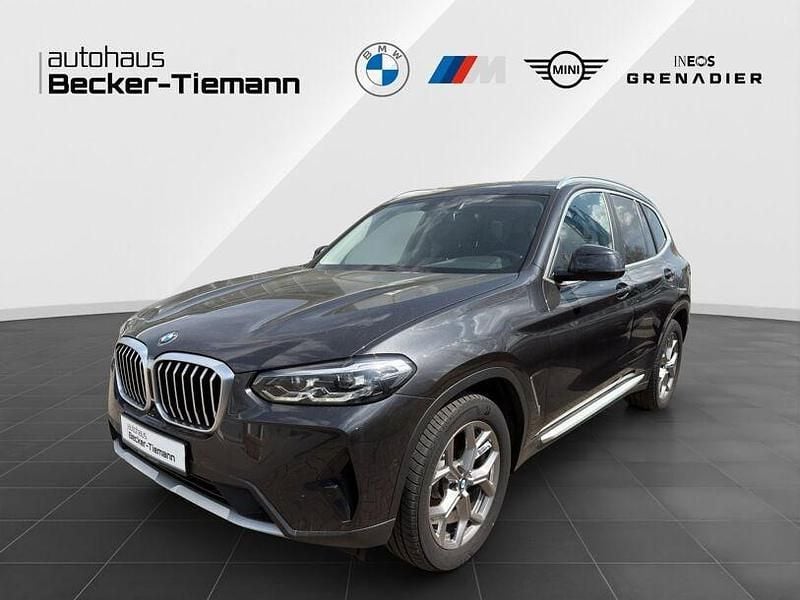 Gebraucht BMW X3 Sport Line 190 PS (139 kW) 2023 Sophistograu brillanteffekt SUV