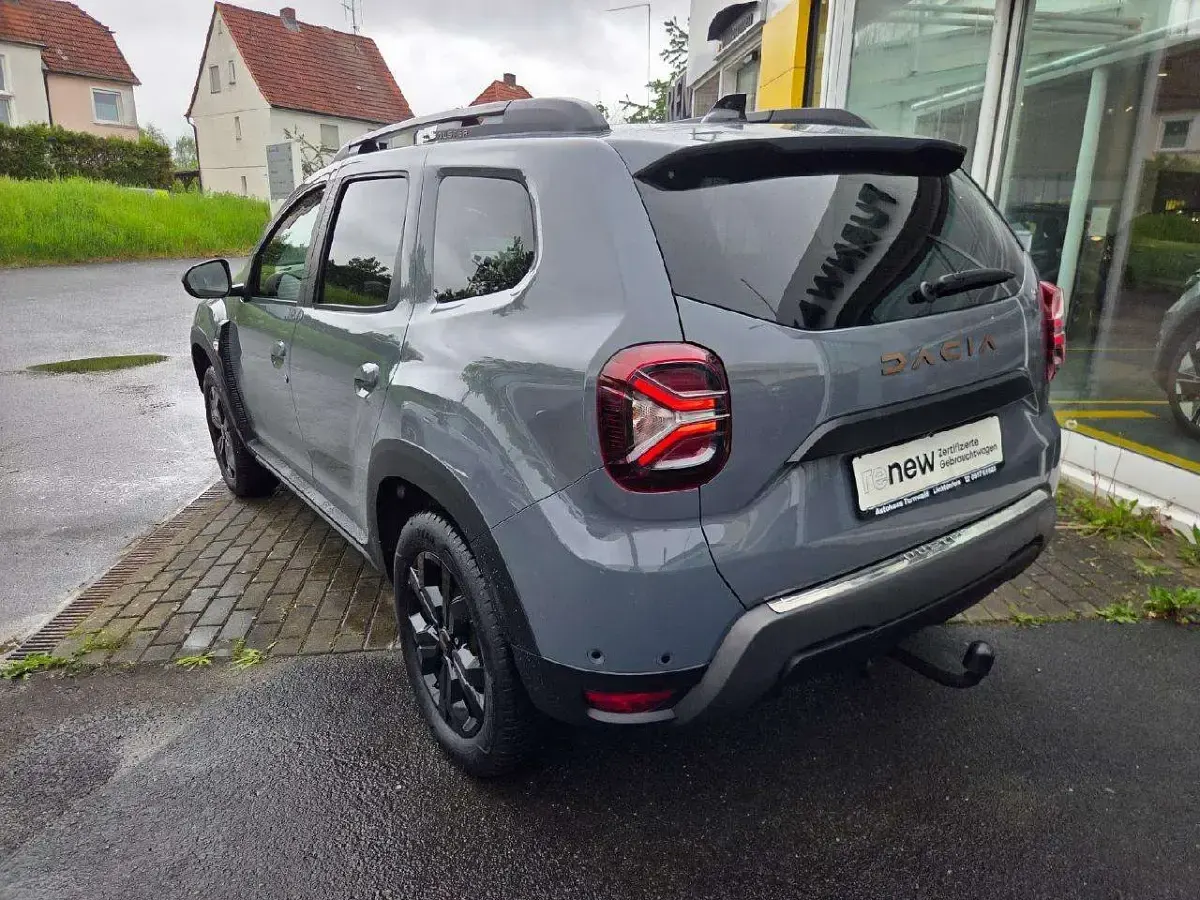 Używany Dacia Duster Extreme 114 KM (83 kW) 2024 Szary SUV