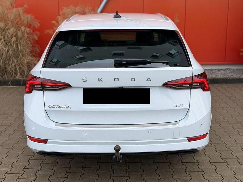 Gebraucht Skoda Octavia 200 PS (147 kW) 2021 Weiß Kombi