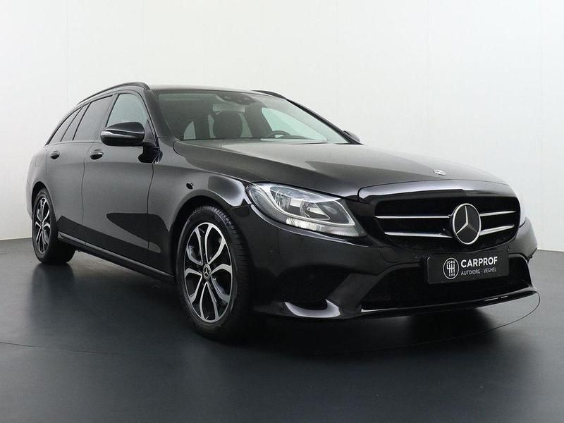 Gebraucht Mercedes C300 Avantgarde 258 PS (189 kW) 2018 Schwarz Limousine