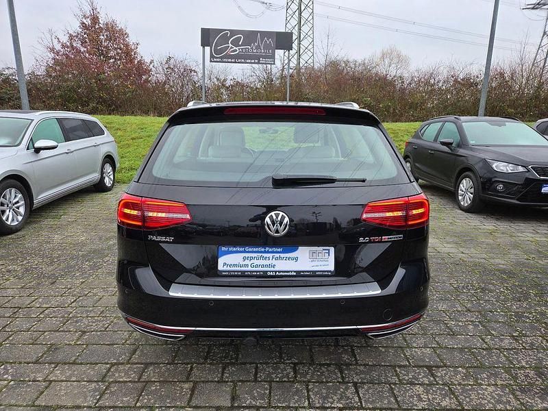 Gebraucht VW Passat Highline 239 PS (175 kW) 2015 Schwarz Kombi