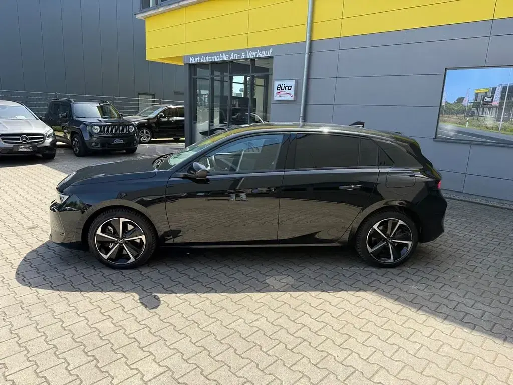 Gebraucht Opel Astra Edition 150 PS (110 kW) 2023 Schwarz Kleinwagen