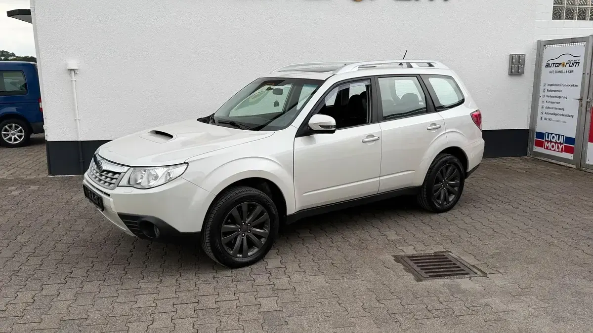 Gebraucht Subaru Forester 147 PS (108 kW) 2013 Weiß SUV