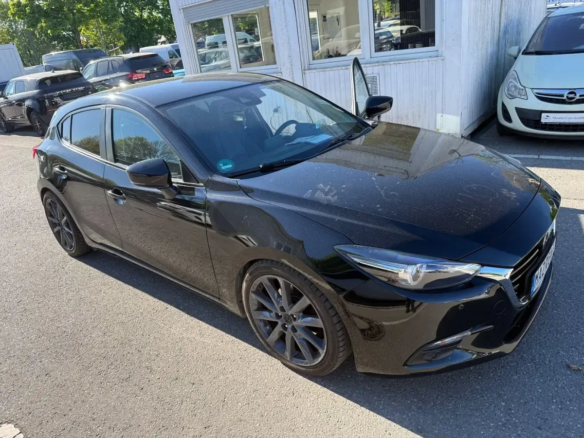 Gebraucht Mazda 3 Sports-Line 150 PS (110 kW) 2018 Schwarz Limousine