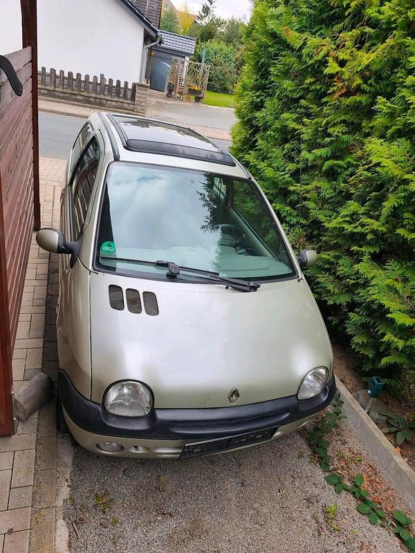 Beige Gebraucht 2002 Renault Twingo Kleinwagen | 620 € (Guter Preis) - Bild 1/4